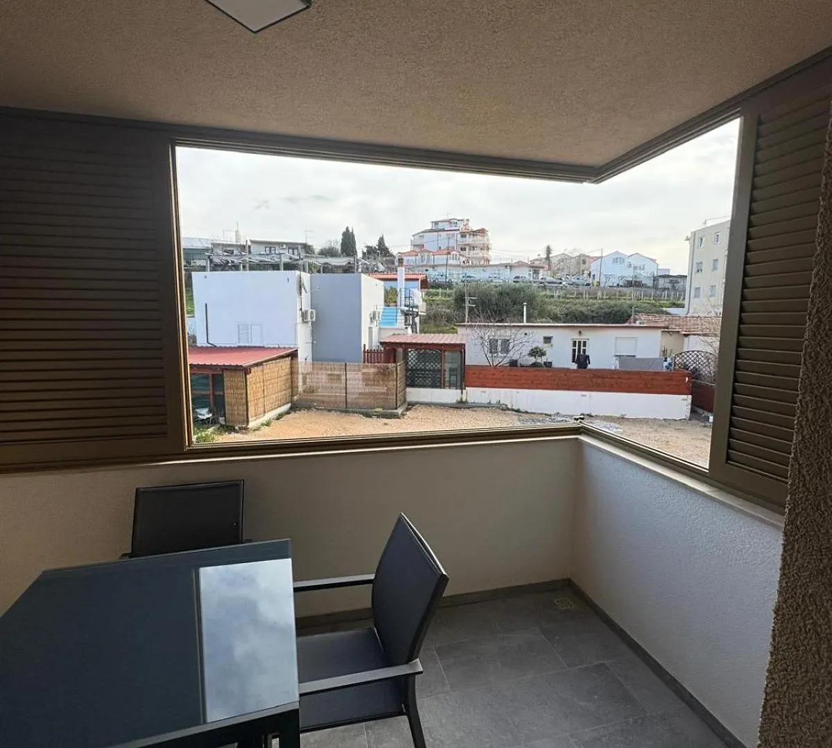 Paula Apartment Split